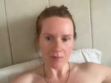 Bongacams Best live sex cam show of REDHEADROSIE