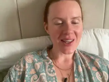 Bongacams Live Sex Cam of REDHEADROSIE