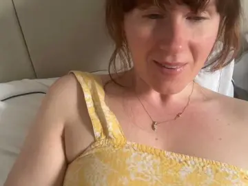 Bongacams Nude Webcam of REDHEADROSIE