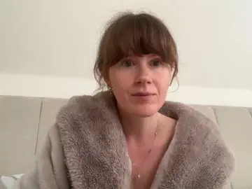 Bongacams Sex Cam of REDHEADROSIE