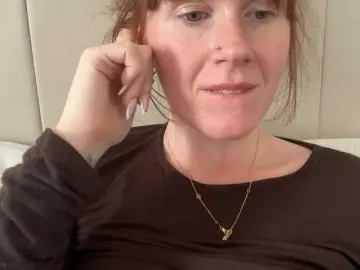 Bongacams Adult Video Chat of REDHEADROSIE