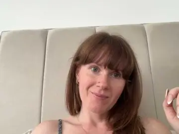 Bongacams Sex Chat of REDHEADROSIE