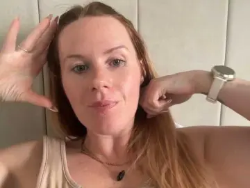 Bongacams Live Sex Cam of REDHEADROSIE
