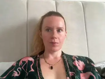 Bongacams Sex Chat of REDHEADROSIE