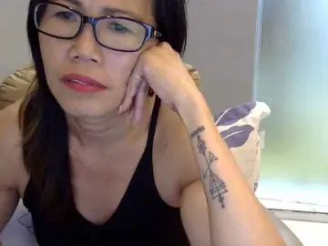 Cock sucking milf cams