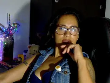 Bongacams Nude Webcam of cataleya35