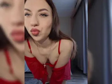 Teasing milf cams