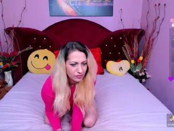 Bongacams Live Porn of Sensualass77