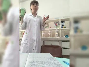 Bongacams Watch Live Sex Cams of caroliiine