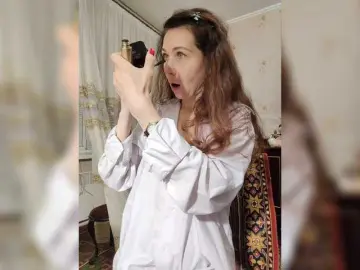 Bongacams Sex Cam of caroliiine