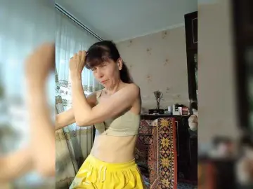 Bongacams Free Porn Cam of caroliiine