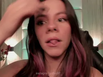 Bongacams Free Live Porn of lydhia97