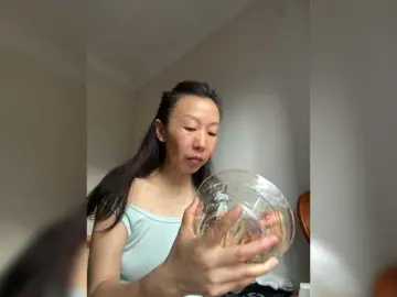 Bongacams Best live sex cam show of summer520