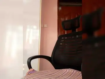 Bongacams Nude Webcam of CandyLove