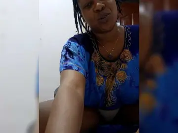 Bongacams Live Sex Cam of CandyLove