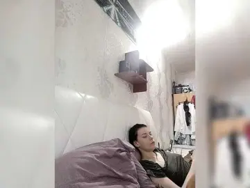 Bongacams Best live sex cam show of AdidasCoin
