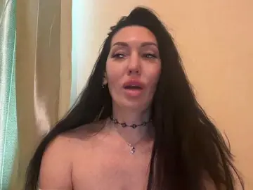 Bongacams Live Sex of KorolevaQween000