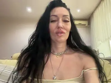 Bongacams Best live sex cam show of KorolevaQween000
