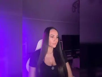 Bongacams Best Webcam of QWEENII