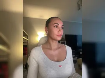 Bongacams Live Porn of QWEENII