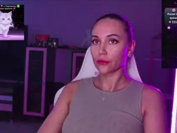 Bongacams Free Live Porn of QWEENII