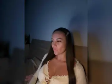 Bongacams Best live sex cam show of QWEENII