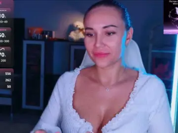 Bongacams Live Sex of QWEENII