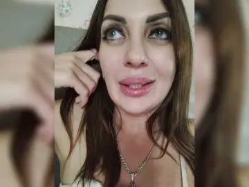 Bongacams Nude Webcam of SexyKitty75-1