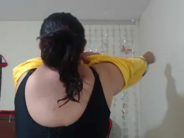 Bongacams Sex Cam of CamilaSexHot