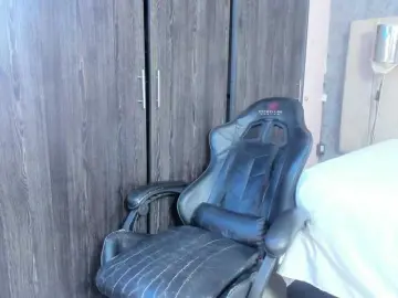 Bongacams Sex Chat of SkyHoney