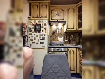 Deepthroat milf cams