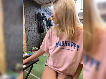 Stripping milf cams