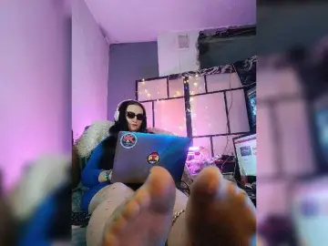 Bongacams Free Porn Cam of monicaangels