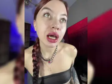 Bongacams Free Porn Cam of Lina69Goddesssss