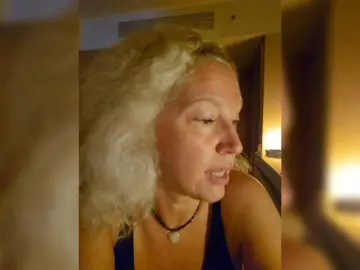 Bongacams Free Live Porn of MoonKitten