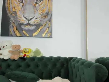 Pussyrubbing milf cams