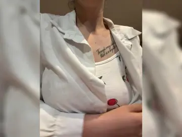 Bongacams Sex Chat of VelvetVixen262
