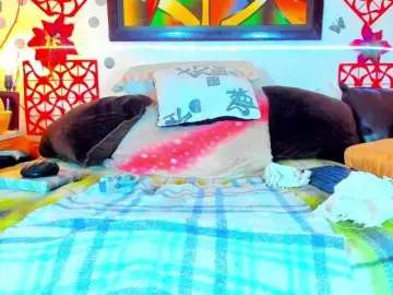 Bongacams Sex Cam of XxXbrunettesquirtxXx