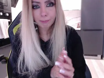 Bongacams Sex Cam of blondalina