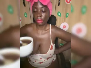 Bongacams Sex Cam of CharmingAura2