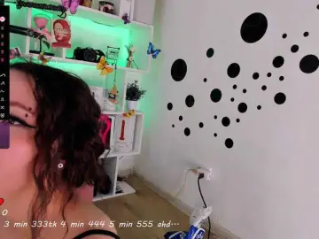 Pussyrubbing milf cams