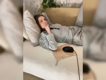 Bongacams Free Live Porn of Incredible123