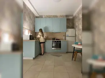 Shaved white milf cams