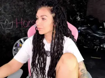 Bongacams Free Live Porn of -BABAYAGA-