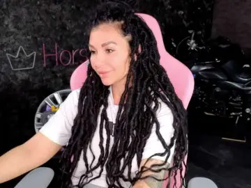 Bongacams Live Sex Cam of -BABAYAGA-