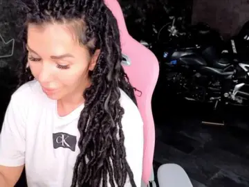 Bongacams Live Sex of -BABAYAGA-