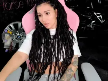 Bongacams Free Porn Cam of -BABAYAGA-