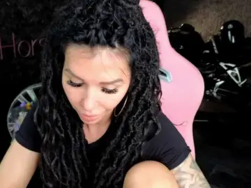 Bongacams Free Live Porn of -BABAYAGA-