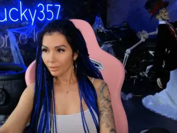 Bongacams Free Porn Cam of -BABAYAGA-