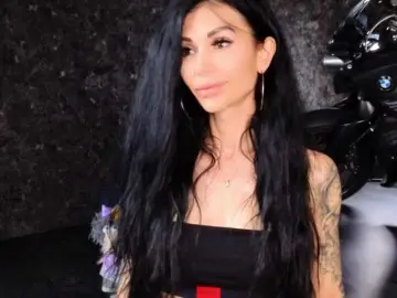 Bongacams Nude Webcam of -BABAYAGA-